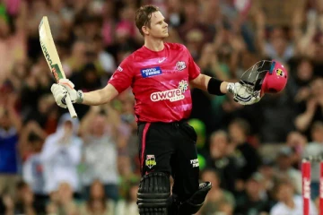 சிக்ஸர் மழை! 66 பந்துகளில் 125 ஓட்டங்கள்..சுழன்று அடித்த வீரர்