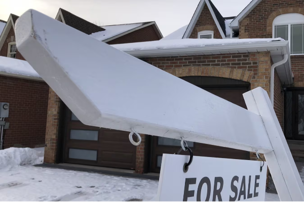 டொராண்டோ வீட்டு சந்தை தொடர்ந்து மந்தம் | Average Gta Home Price Dropped Below 1M