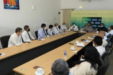 நாடு அதலபாதாளத்தில்; சகல துறைகளும் வீழ்ச்சி: எதிர்க்கட்சித்தலைவர் சுட்டிக்காட்டு