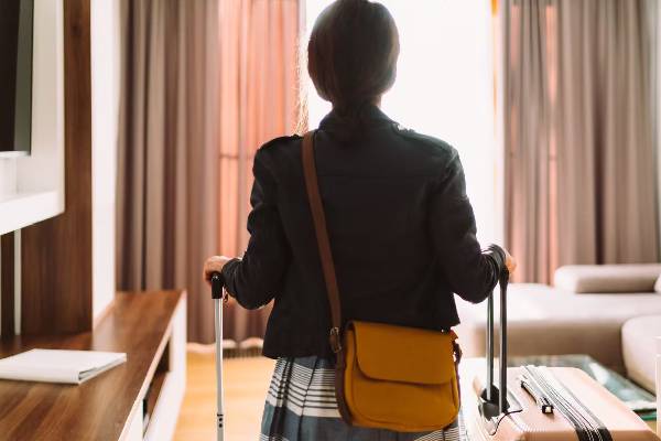 உலகிலேயே மிகவும் மலிவான ஹோட்டல் இதுதானாம்! வெறும் ரூ.20 போதும் | Worlds Cheapest Hotel In Pakistan Rs 20 Per Night உலகிலேயே மிகவும் மலிவான ஹோட்டல் இதுதானாம்! வெறும் ரூ.20 போதும் | Worlds Cheapest Hotel In Pakistan Rs 20 Per Night