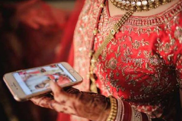 கூகுளில் புதிதாக திருமணமான பெண்கள் தேடுவது இதை தானா! புதுசா இருக்கே: அதிர்ச்சியில் கணவர்கள் | Google Married Woman Searches Husbands Impress