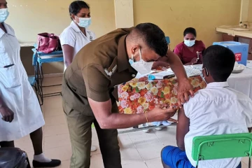 பாடசாலை மாணவர்களுக்கு மல்லாவியில் பைசர் தடுப்பூசி