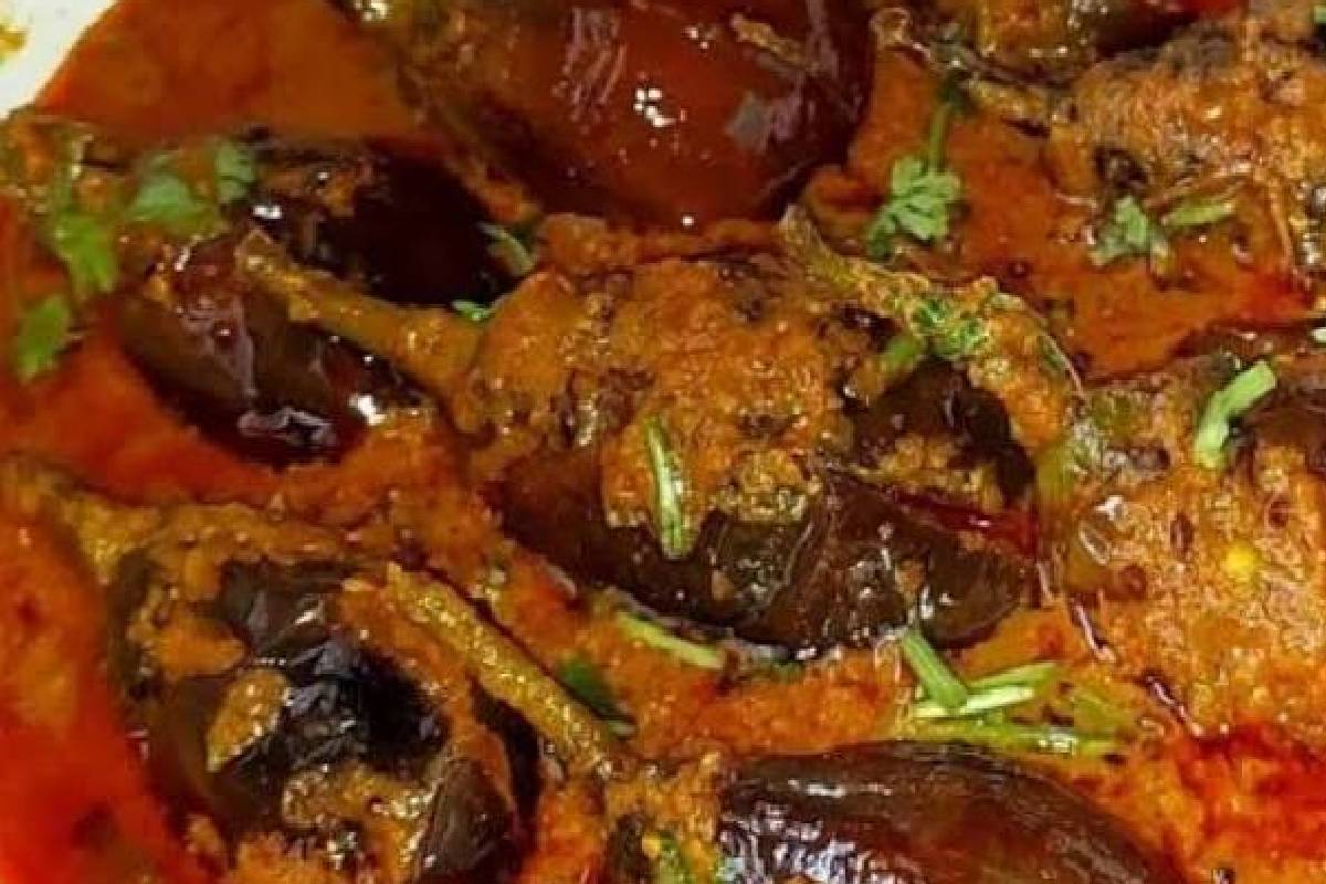 ஆரோக்கிய நன்மைகள் நிறைந்த எண்ணெய் கத்தரிக்காய் குழம்பு... இப்படி செய்து அசத்துங்க! | Health Benefits Of Ennai Kathirikai Kulambu ஆரோக்கிய நன்மைகள் நிறைந்த எண்ணெய் கத்தரிக்காய் குழம்பு... இப்படி செய்து அசத்துங்க! | Health Benefits Of Ennai Kathirikai Kulambu