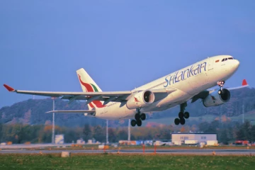 ரஷ்யாவிற்கான விமான சேவை நிறுத்தம்! -  ஸ்ரீலங்கன் எயார்லைன்ஸ் அறிவிப்பு