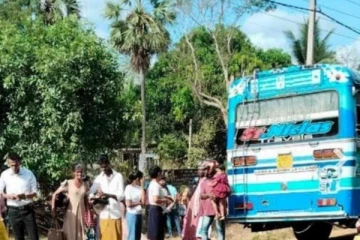 பஸ்ஸில் ஏற முற்பட்டவர் பேருந்து மோதியதில் உயிரிழப்பு; வவுனியாவில் சம்பவம்