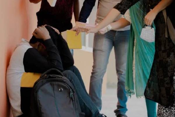 யாழ்.பல்கலை மாணவர்கள் பிணையில் விடுவிப்பு! | Jaffna University Students Released On Bail யாழ்.பல்கலை மாணவர்கள் பிணையில் விடுவிப்பு! | Jaffna University Students Released On Bail