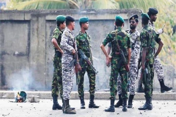 சிறிலங்காவில் விசேட பிரமுகர்களின் பாதுகாப்பில் மாற்றங்களுக்கு அறிகுறி..!