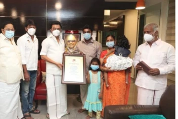 தீ விபத்தில் சிக்கிய 36 பச்சிளம் குழந்தைகளை காப்பாற்றிய செவிலியருக்கு முதல்வர் பாராட்டு..!