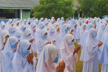 நாட்டை உலுக்கிய படகு விபத்து;  உயிரிழந்தவர்களுக்கு  விசேட பிரார்த்தனை