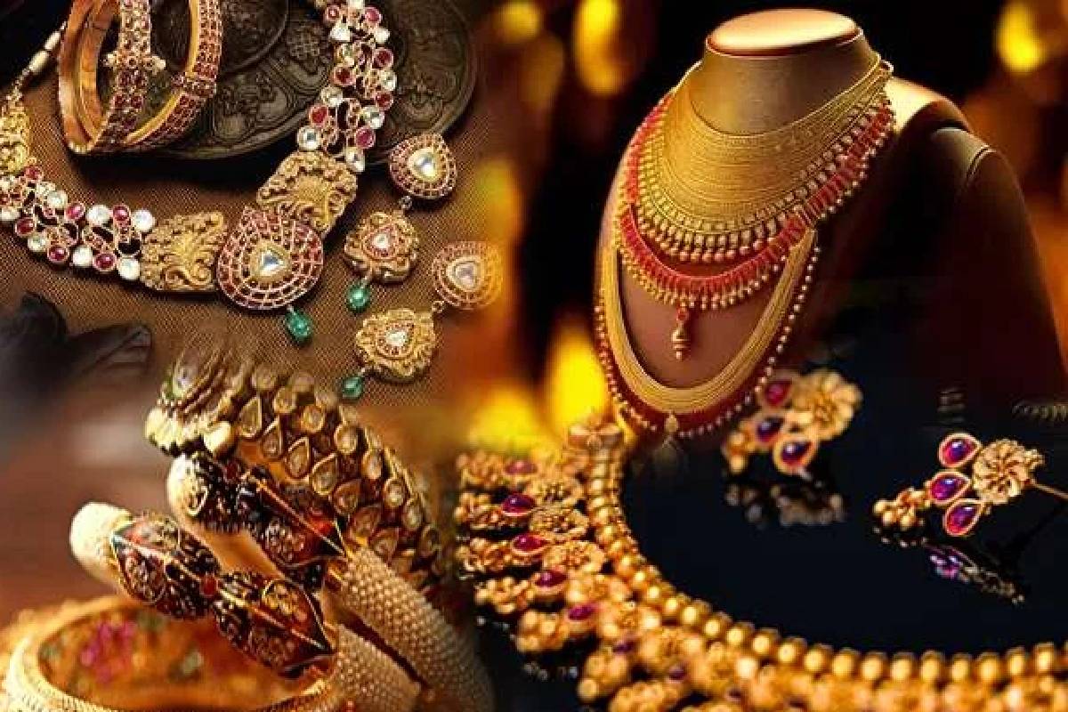 செப்டம்பர் முதல் நாளிலேயே உயர்ந்த தங்கம் விலை: இன்றைய விலை நிலவரம் இதோ! | Sept 1St 2026 Gold And Silver Price In Chennai செப்டம்பர் முதல் நாளிலேயே உயர்ந்த தங்கம் விலை: இன்றைய விலை நிலவரம் இதோ! | Sept 1St 2026 Gold And Silver Price In Chennai