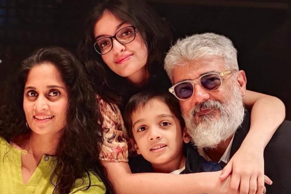 நடிகர் அஜித்தின் பிரம்மாண்ட வீட்டின் மதிப்பு எவ்வளவு தெரியுமா.. முழு விவரம் இதோ | Actor Ajith Kumar House Worth