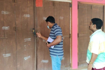 கிளிநொச்சி சந்தையில் 10 கடைகள் உடைப்பு: பொலிஸார்  தீவிர விசாரணை (VIDEO)