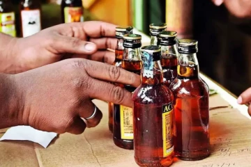 விற்பனைக்கு வருகிறதா 100 மில்லியில் மது பாட்டில்?