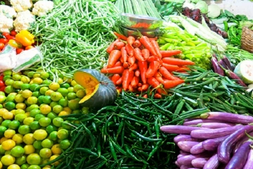 பொதுமக்களின் வருகையின்றி வெறிச்சோடிப் போன பொருளாதார மத்திய நிலையங்கள்