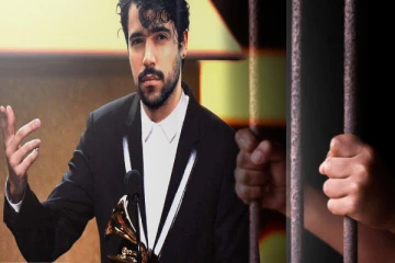 ஹிஜாப் விவகாரம் - கிராமிய விருது வென்ற பாடகருக்கு 3 ஆண்டு சிறை தண்டனை!