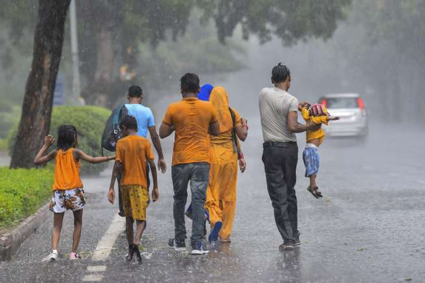 கண்டி உட்பட நாட்டின் சில பகுதிகளில் இன்றும் மழை | Rain In Some Parts Of The Country Including Kandy