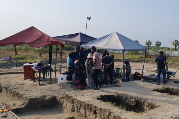 யாழ் செம்மணி புதைகுழிக்குள் மீண்டும் ஒரு அதிர்ச்சி; இருந்த நிலையில் என்புக்கூடு | Skeleton Was Found In A Burial Pit Jaffna Chemmani
