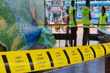 வவுனியா பேருந்து நிலையத்தில் ஆண் ஒருவரின் சடலம் மீட்பு