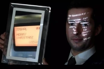 உலகின் முதன் முதலில் அனுப்பப்பட்ட SMS என்ன தெரியுமா? கோடி ரூபாய்க்கு ஏலம் போன ஆச்சரியம்
