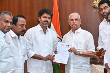 சாராயம் காச்சினால்தான் அரசியலுக்கு வரணுமா? விஜய்க்கு ஆதரவாக பாக்கியலட்சுமி சீரியல் நடிகர்..