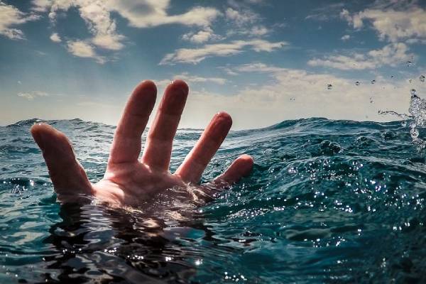கடலில் நீராட சென்ற வைத்தியருக்கு நேர்ந்த கதி | Doctor Drowns In Mirissa Sea