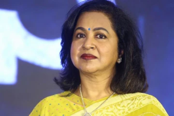 நடிகை ராதிகா வைத்தியசாலையில் அனுமதி