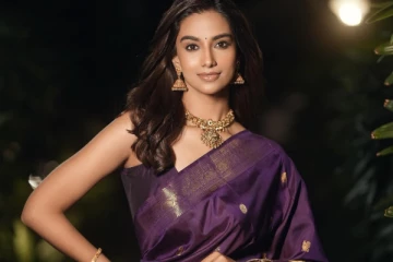 மீனாட்சி சவுத்ரி சேலையில் அழகிய ஸ்டில்கள்