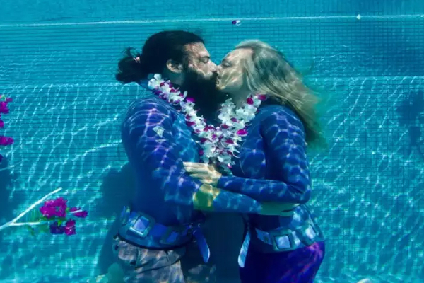 இப்படியும் ஒரு உலக சாதனை; வியக்கவைத்த ஜோடி! | A Couple Who Set A World Record With A Kiss
