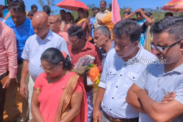 2015ஆம் ஆண்டு மண்சரிவில் சிக்கிய மக்களுக்கு வீடுகள் அமைக்கும் திட்டம் ஆரம்பம் | Construction Of 24 Plantation Workers Houses