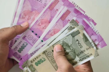 எப்போதும் வீட்டில் பணம் பெருகணுமா? நீங்கள் செய்ய வேண்டியது இதுதான்