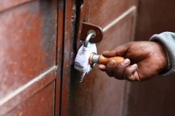 டபிள்யூ.எம். மெண்டிஸ் நிறுவனத்திற்கு வைக்கப்பட்ட சீல்!