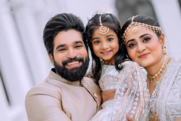 විවාහ සංවත්සරය සමරපු මනේජ්ගේ පුංචි කැදැල්ලේ සොදුරු දසුන්