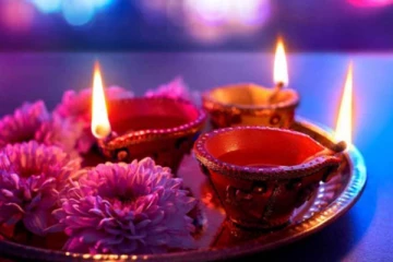 தீபாவளி நாளில் எந்தெந்த ராசிக்காரர்கள் என்ன வாங்க வேண்டும்? மிகவும் ஆபத்தாம்