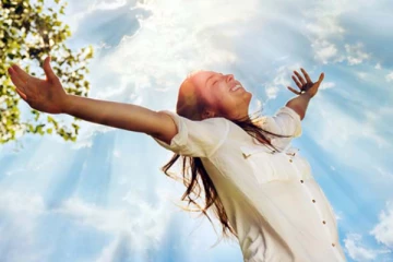 சூரிய ஒளியால் வைட்டமின் டி முழுமையா கிடைக்கும்.. அதை பெற சரியான நேரம் எது தெரியுமா?