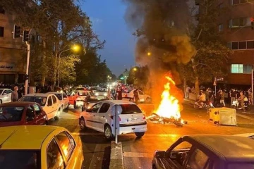 போராட்டக்காரர்களுக்கும் - படையினருக்கும் இடையே மோதல்! 31 பேர் பலி