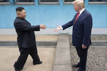 ஒருபுறம் கிம் - ட்ரம்ப் சந்திப்பு... மறுபுறம் வடகொரியாவில் ஊடுருவிய அமெரிக்க சிறப்புப்படை: திகில் பின்னணி