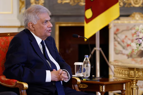 ரணில் விக்கிரமசிங்கவுக்கு திடீர் தொலைபேசி அழைப்பொன்றை மேற்கொண்ட மஹிந்த ராஜபக்ஷ | Ranil Made Phone Call Mahinda Rajapaksa