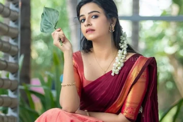 கிழிந்த பேண்டுடன் பாக்கியலட்சுமியின் மருமகள்! வைரலாகும் புகைப்படங்கள்