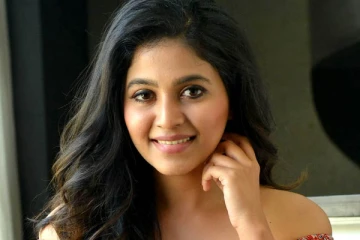 நடிகை அஞ்சலி என்ன ஆனார்! தற்போது வெளியான மிரட்டல் புகைப்படத்தால் அசந்து போன ரசிகர்கள்