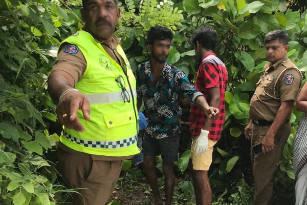 தந்தையை காப்பாற்ற சென்று உயிரிழந்த மகன் | Young Son Dies After Trying To Save Father தந்தையை காப்பாற்ற சென்று உயிரிழந்த மகன் | Young Son Dies After Trying To Save Father