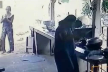 ගෑස් පිපිරීමකින් කතක් 99න් බේරුණු හැටි..එහි CCTV දර්ශන මෙන්න.(CCTV VIDEO)