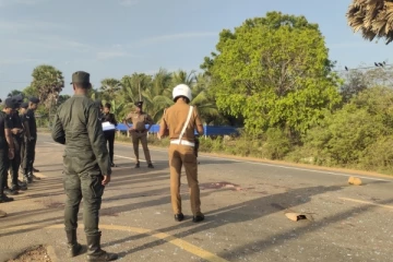 முறிகண்டி பகுதியில் இன்று இடம்பெற்ற கோர விபத்து; பாரஊர்தி ஏறியதில் இராணுவ வீரர் உயிரிழப்பு