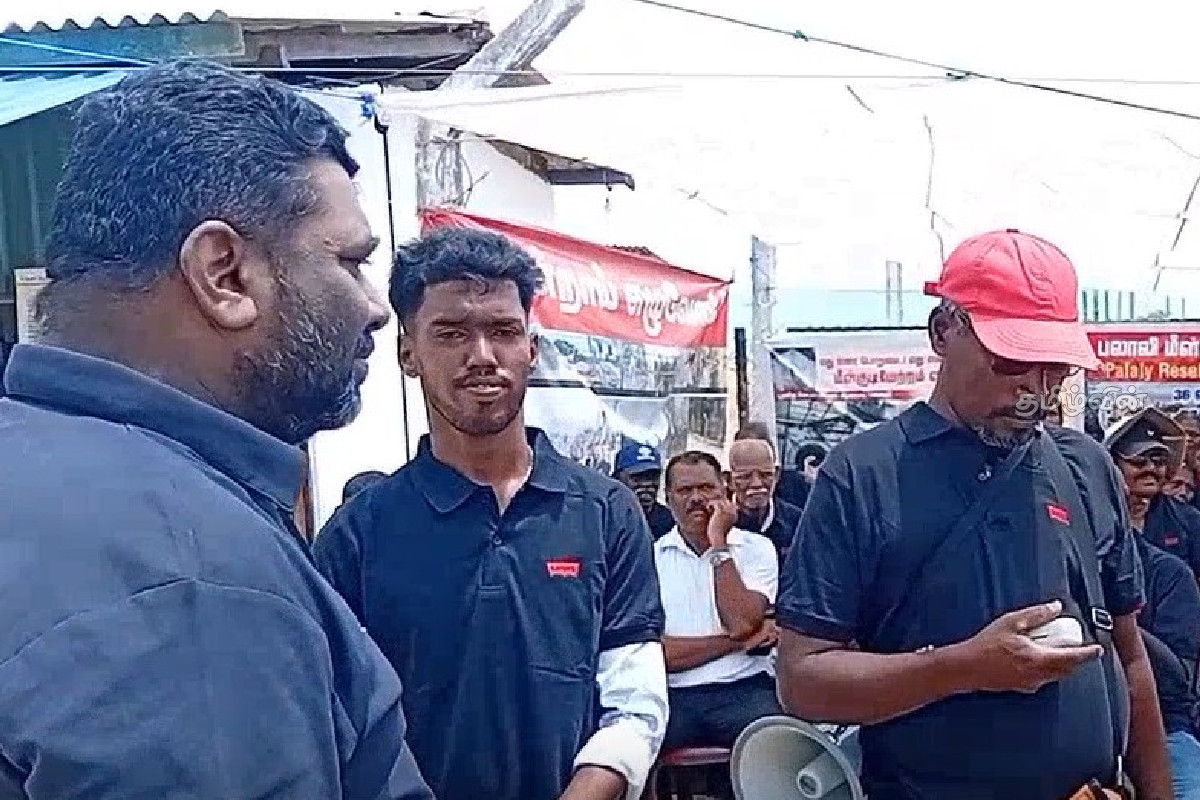 அமைதியை இழந்த பலாலி மக்கள் - வீதிக்கிறங்கி போராட்டம் | Palali Residents Protest Over Loss Of Peace அமைதியை இழந்த பலாலி மக்கள் - வீதிக்கிறங்கி போராட்டம் | Palali Residents Protest Over Loss Of Peace