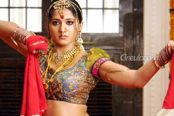 அருந்ததி படத்தில் முதலில் நடிக்கவிருந்தது அனுஷ்கா இல்லை.. இந்த நடிகையா? | Anushka Was Not A First Choice In Movie