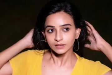 விமானத்தில் தவறாக நடந்து கொண்ட நபர்.. செம அடி கொடுத்த பாக்கியலட்சுமி சீரியல் நடிகை திவ்யா கணேஷ்..