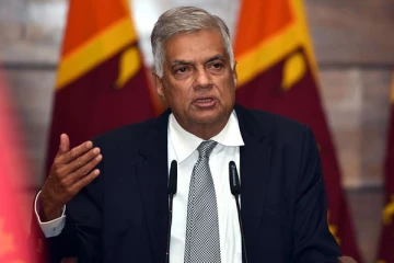 சமூக ஊடகங்களை கையாள குழு ஒன்றை அமைத்த ரணில்