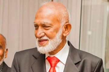 முஜிபுர் ரஹ்மானின் வெற்றிடத்திற்கு பௌசி