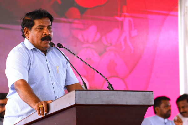 கொழும்பில் "கோட்சூட்" யாழில் வேட்டியுடன் அரசியல் பேசும் நபர்! கடுமையாக சாடிய கடற்றொழில் அமைச்சர் | Cursed Political Move Jaffna Chandrashekhar Attack