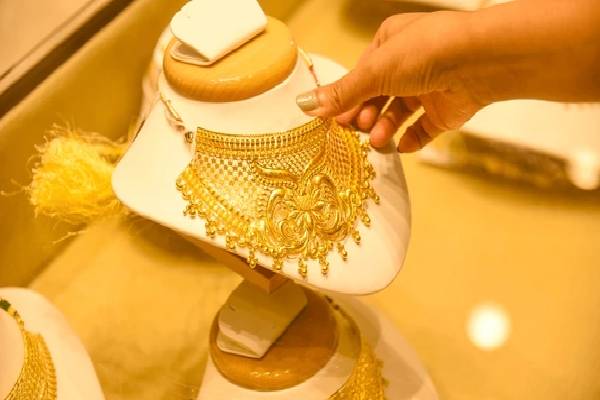 உலக சந்தையில் அதிரடி மாற்றம் ; தங்க - வெள்ளி விலை அதிகரிப்பு | Dramatic Change Global Market Gold Silver Prices