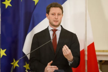 இது பாரபட்சமானது.. பிரித்தானியா மீது பிரான்ஸ் அமைச்சர் பரபரப்பு குற்றச்சாட்டு